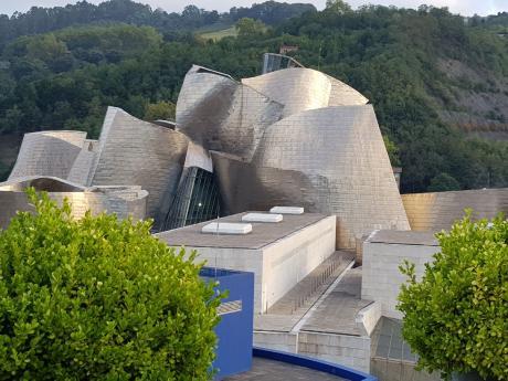 Stiftelsen på besök på Guggenheim – Bilbao